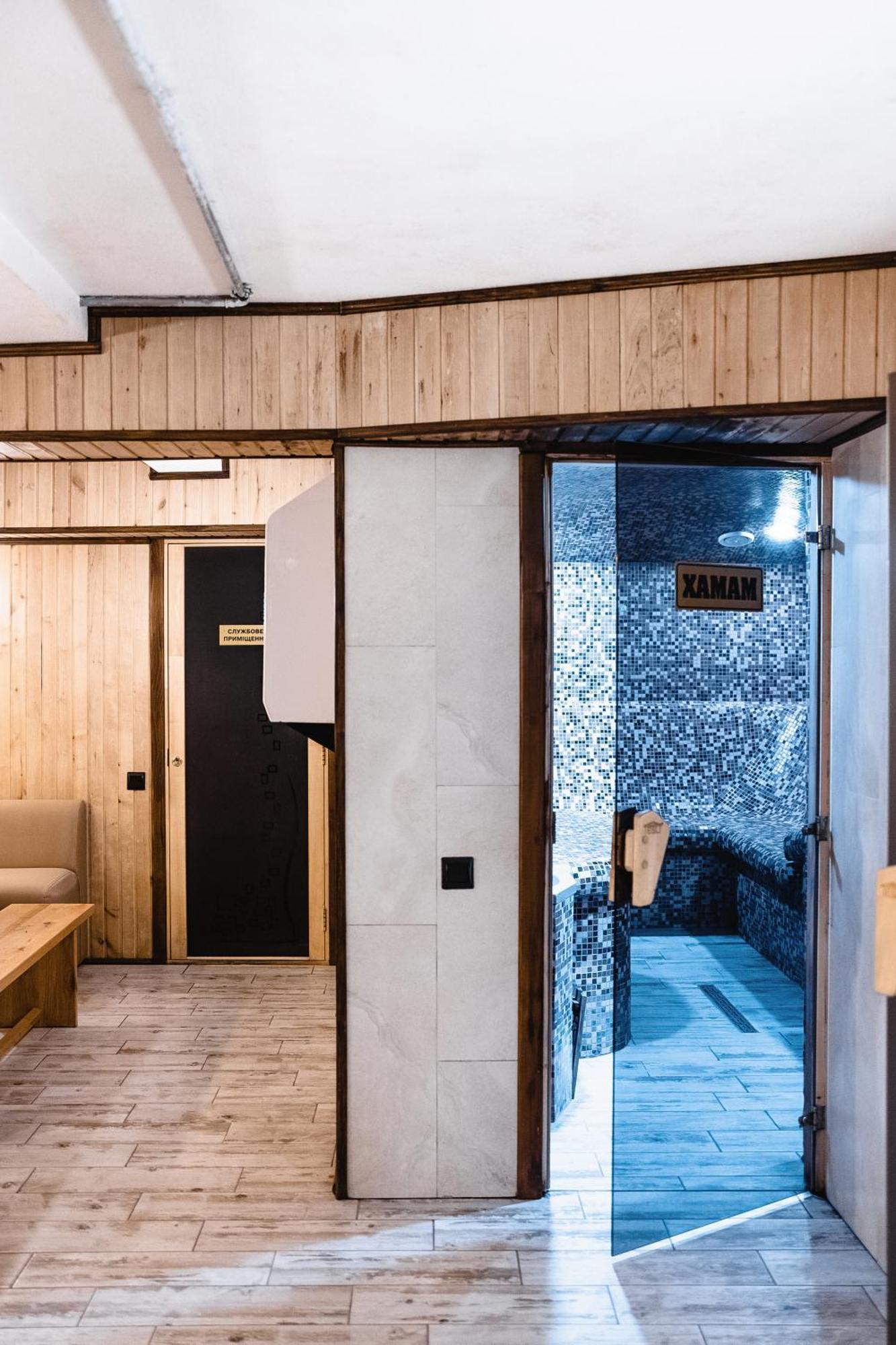 Geography Hotel Veresneve Buitenkant foto