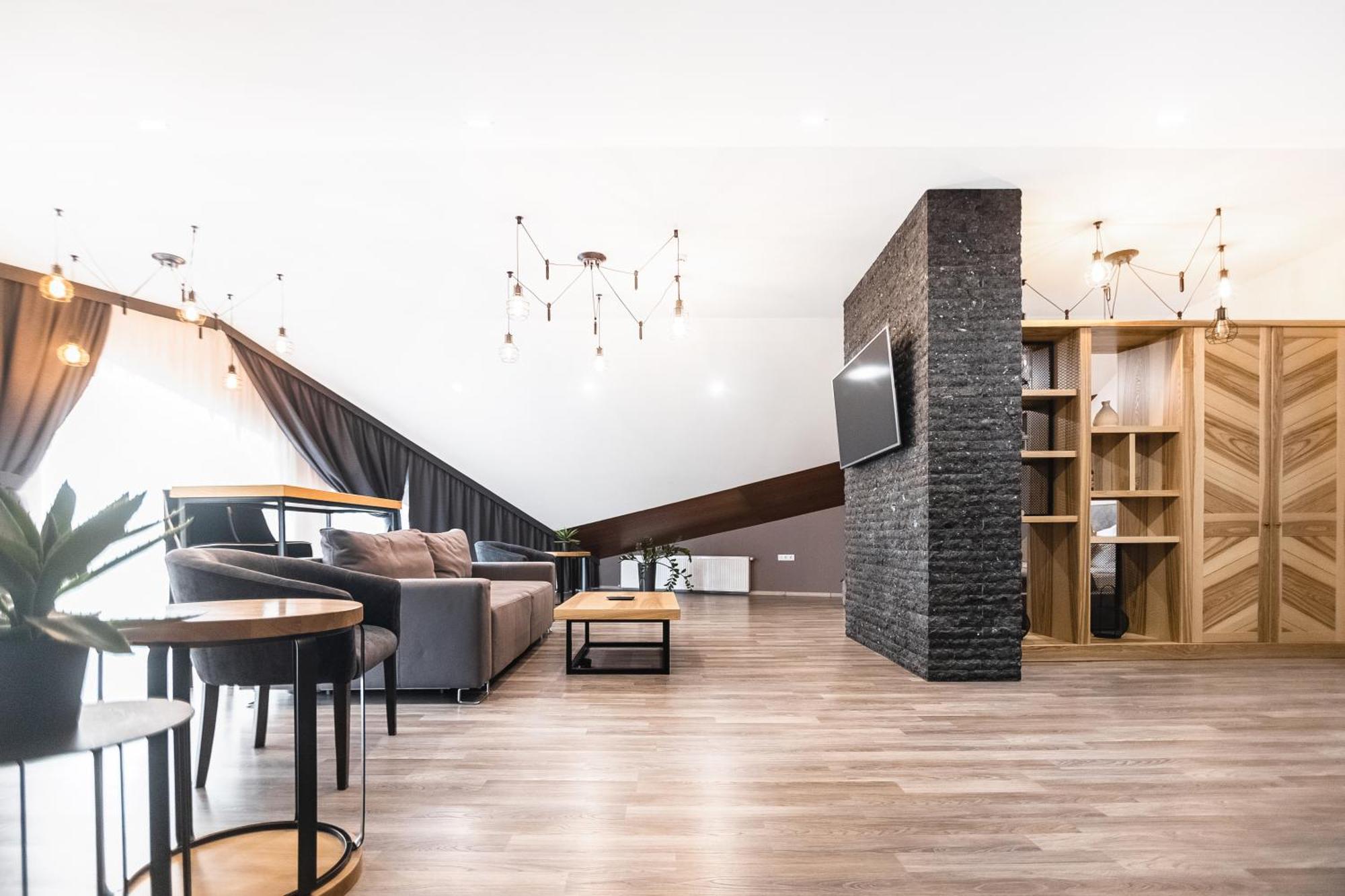 Geography Hotel Veresneve Buitenkant foto