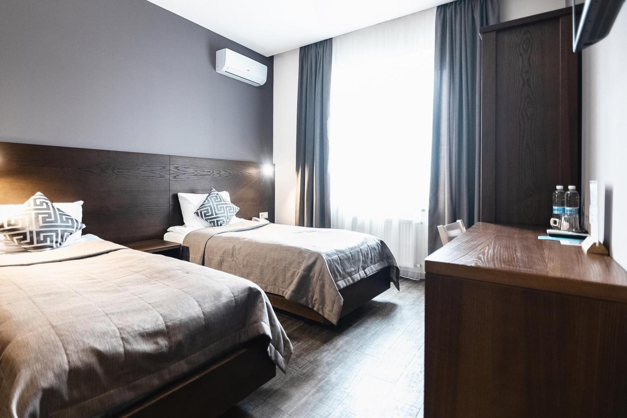Geography Hotel Veresneve Buitenkant foto