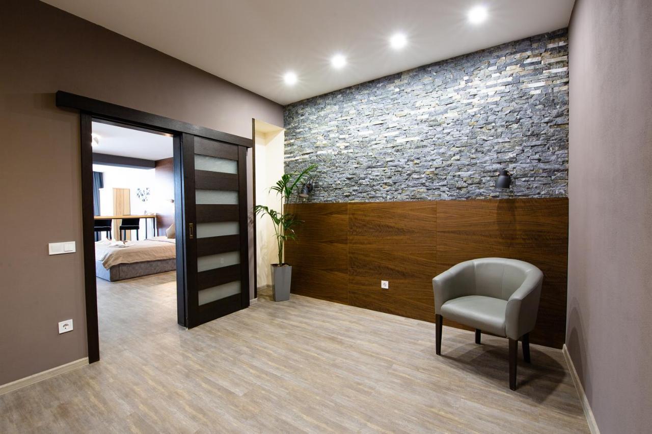 Geography Hotel Veresneve Buitenkant foto