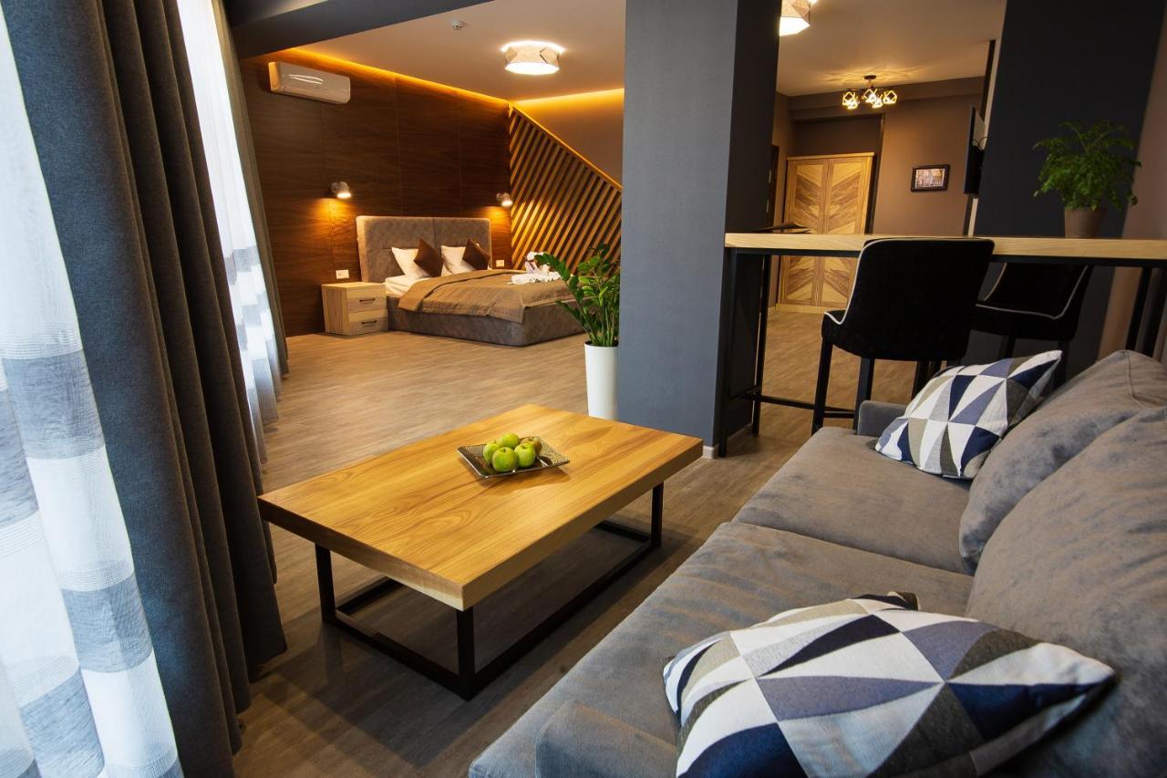 Geography Hotel Veresneve Buitenkant foto